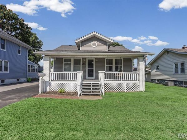 644 N 1st Street, Wood River, IL 62095