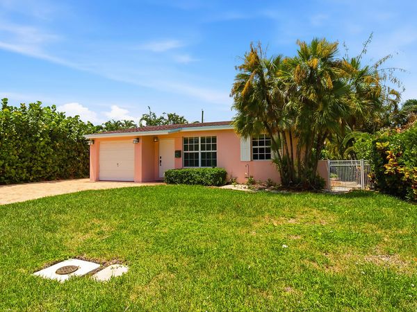 205 RUTLAND Boulevard, West Palm Beach, FL 33405