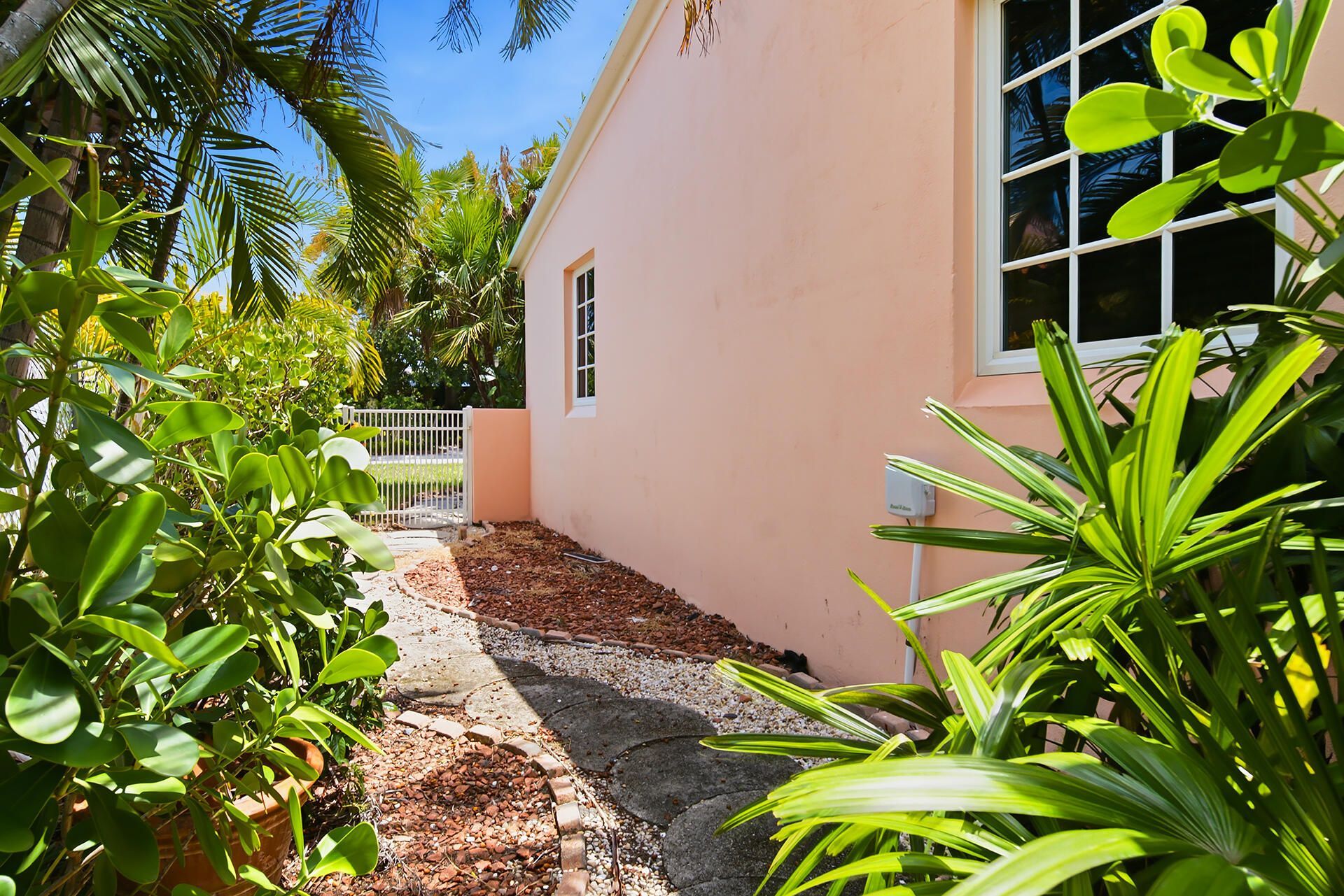 205 Rutland Boulevard, West Palm Beach, FL 33405 Photo