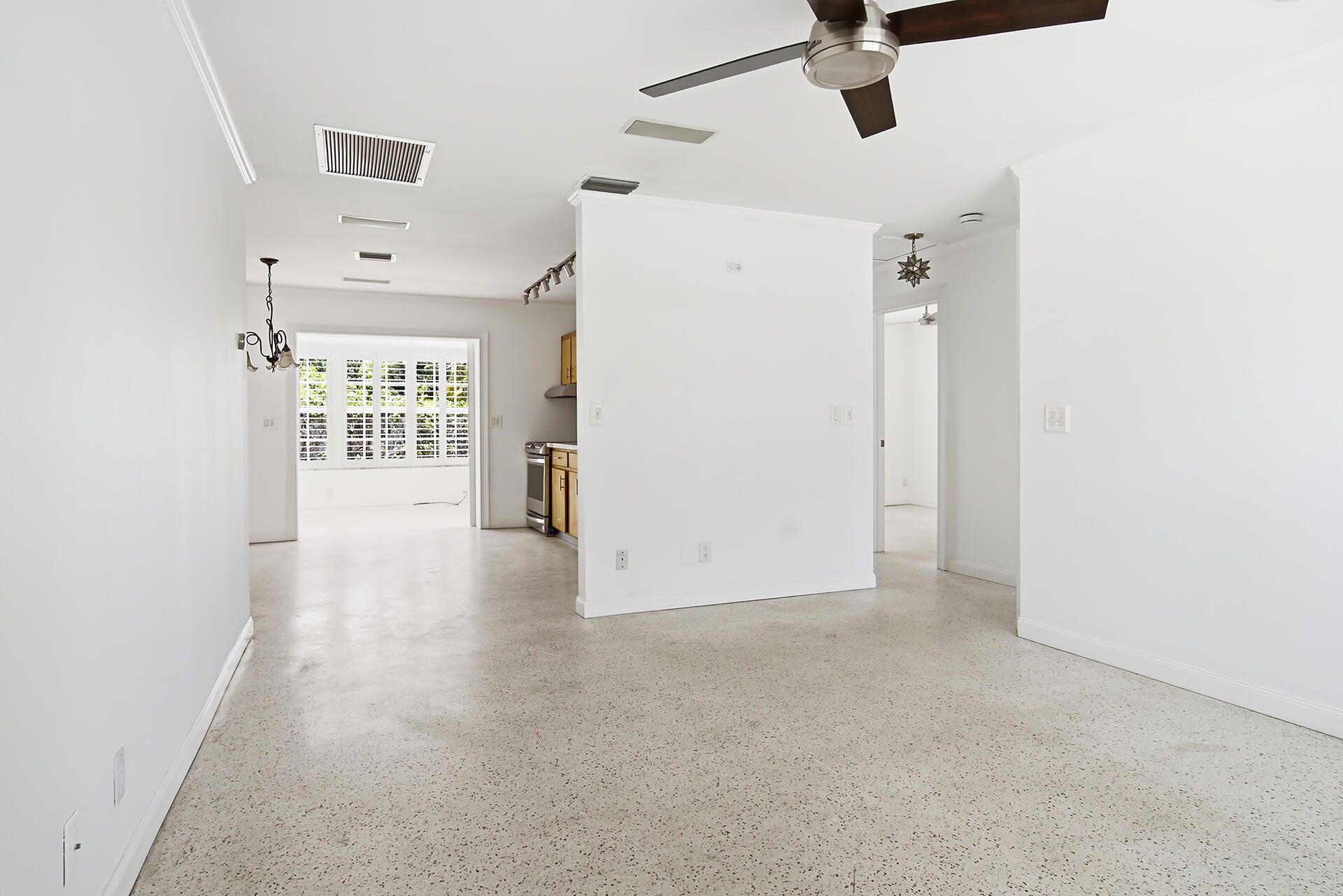 205 Rutland Boulevard, West Palm Beach, FL 33405 Photo