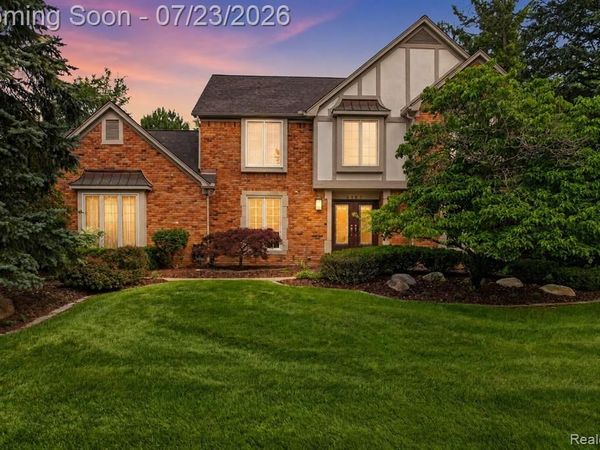 4187 Penrose Drive, Troy, MI 48098