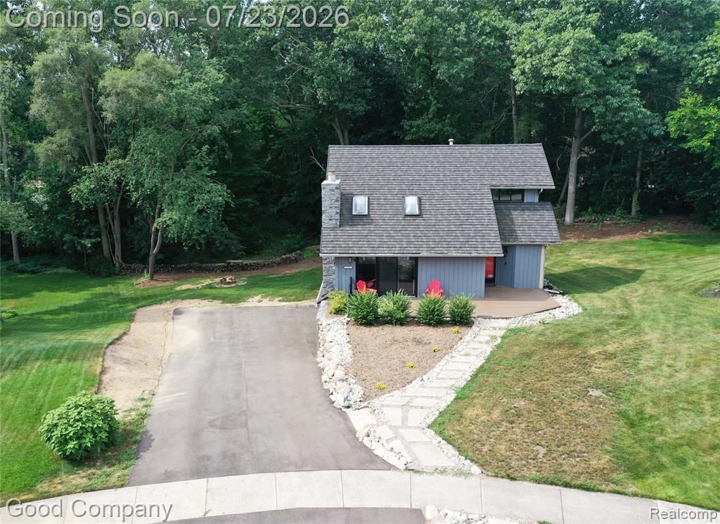 2783 Angelus Circle, Waterford Township, MI 48329 Main Photo