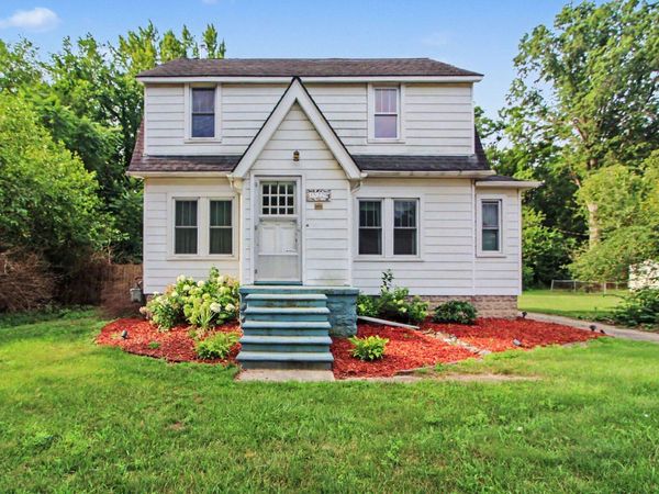 35229 Atlas Street, Romulus, MI 48174
