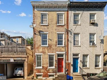 4447 BAKER STREET , PHILADELPHIA, PA 19127