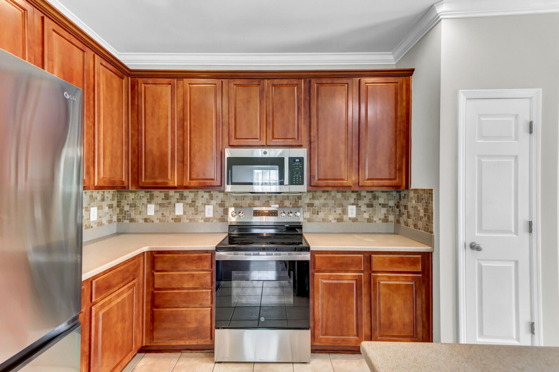 231 Xavier Street Photo 12
