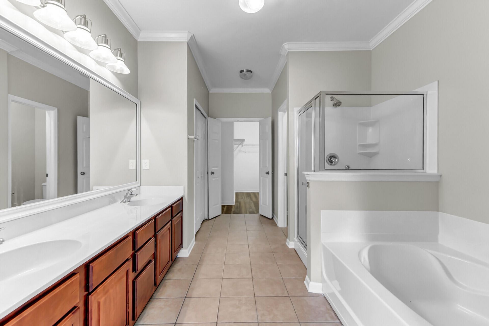231 Xavier Street Photo 16