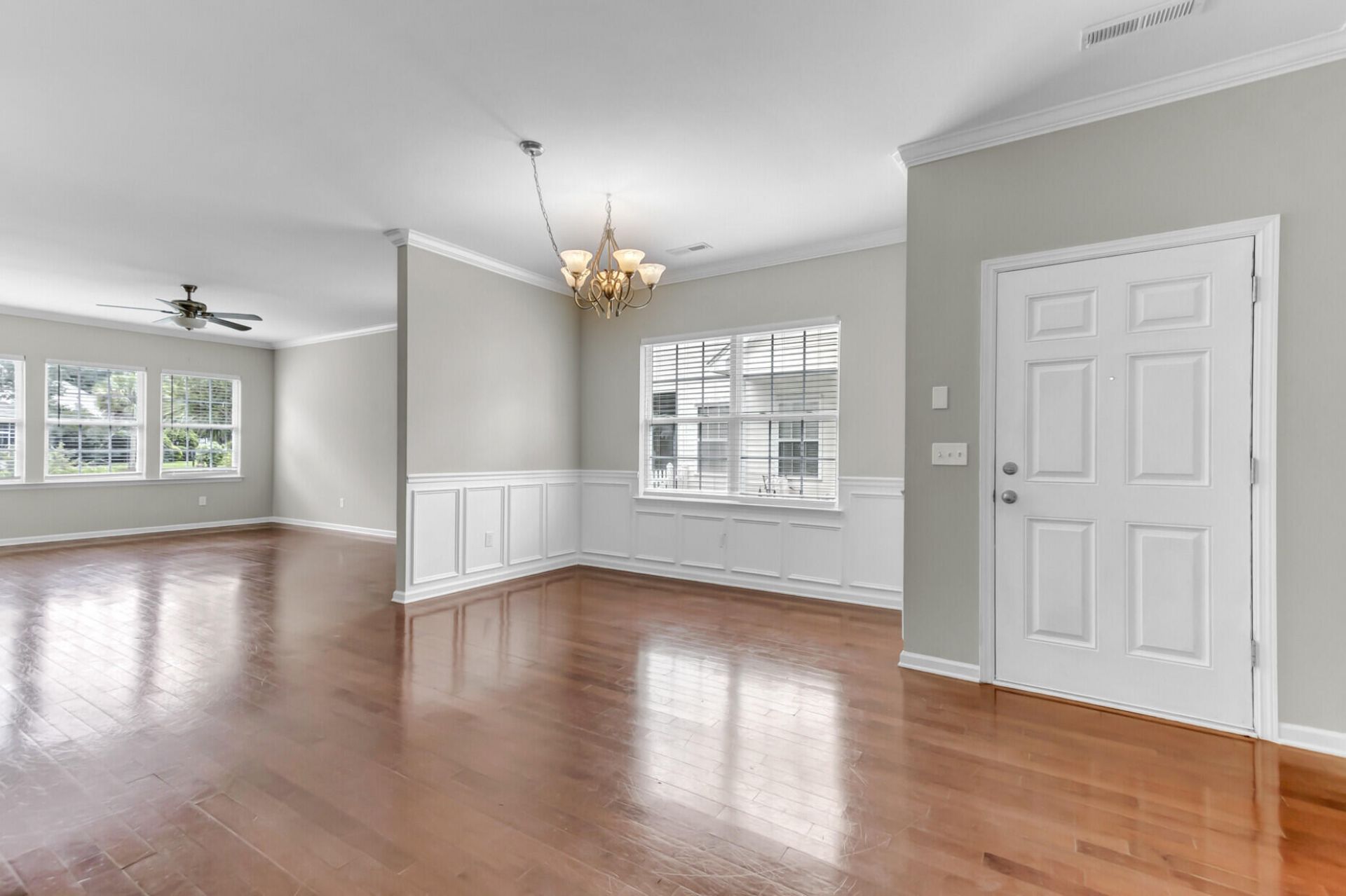 231 Xavier Street Photo 4