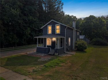 50 Seneca Street , Baldwinsville, NY 13027