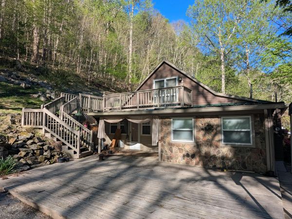 2806 Shawsville Pike NE, Shawsville, VA 24162