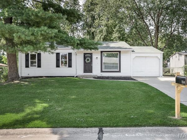 504 Woodcrest Boulevard, O'Fallon, MO 63368