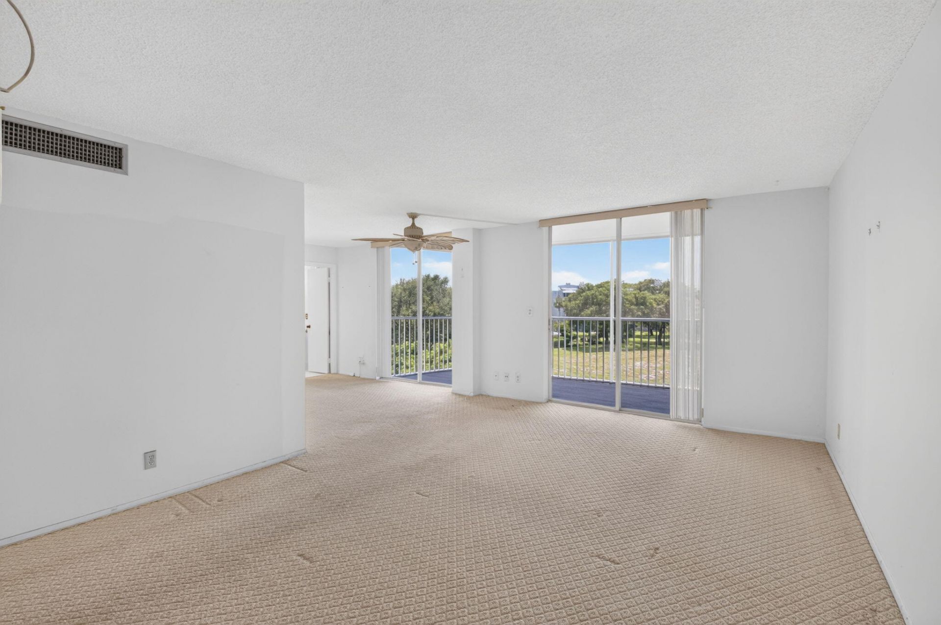 5301 NW 2nd Avenue, Boca Raton, FL 33487 Photo