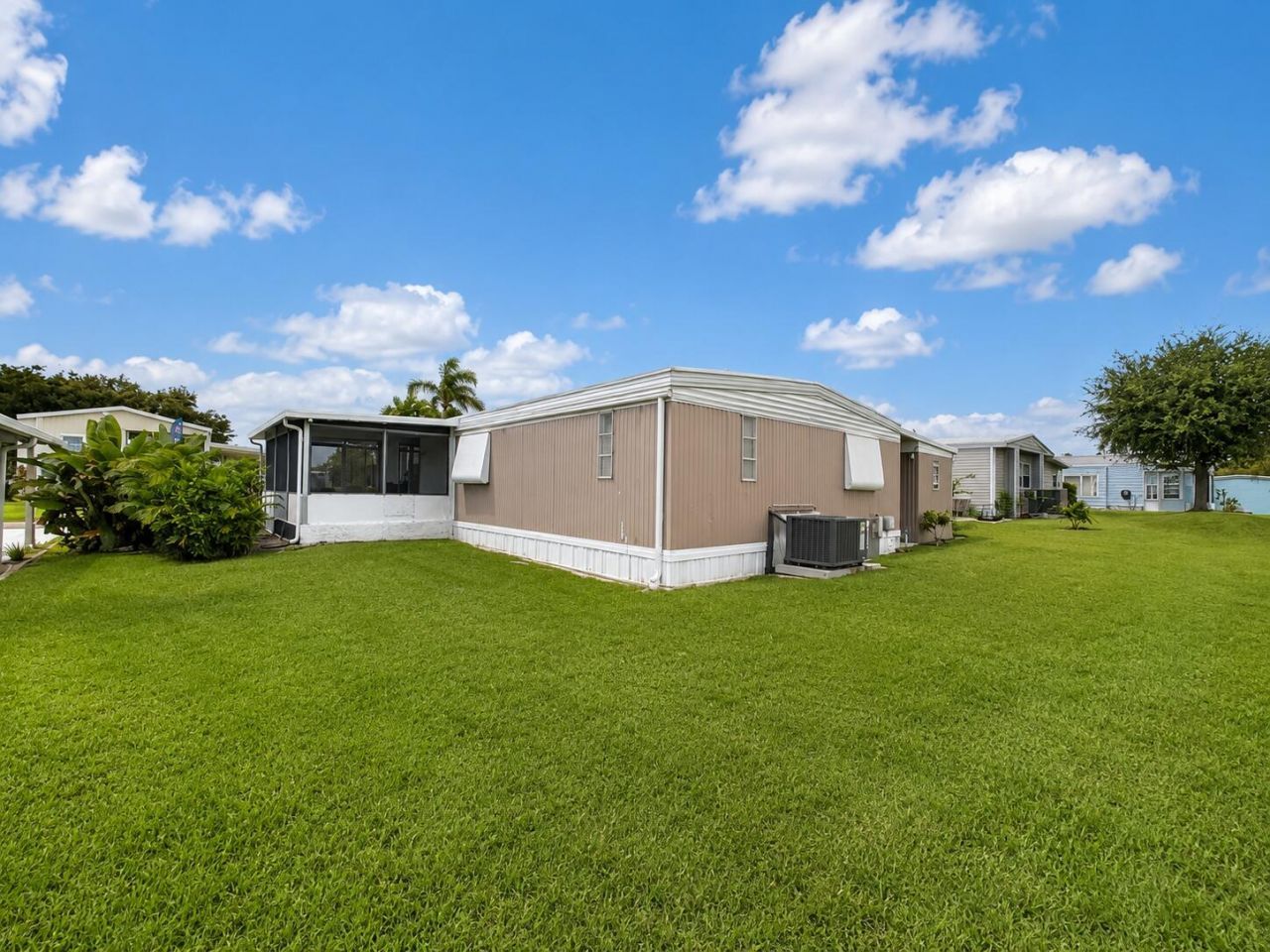 656 Sun Ray Court, Boynton Beach, FL 33436 Photo