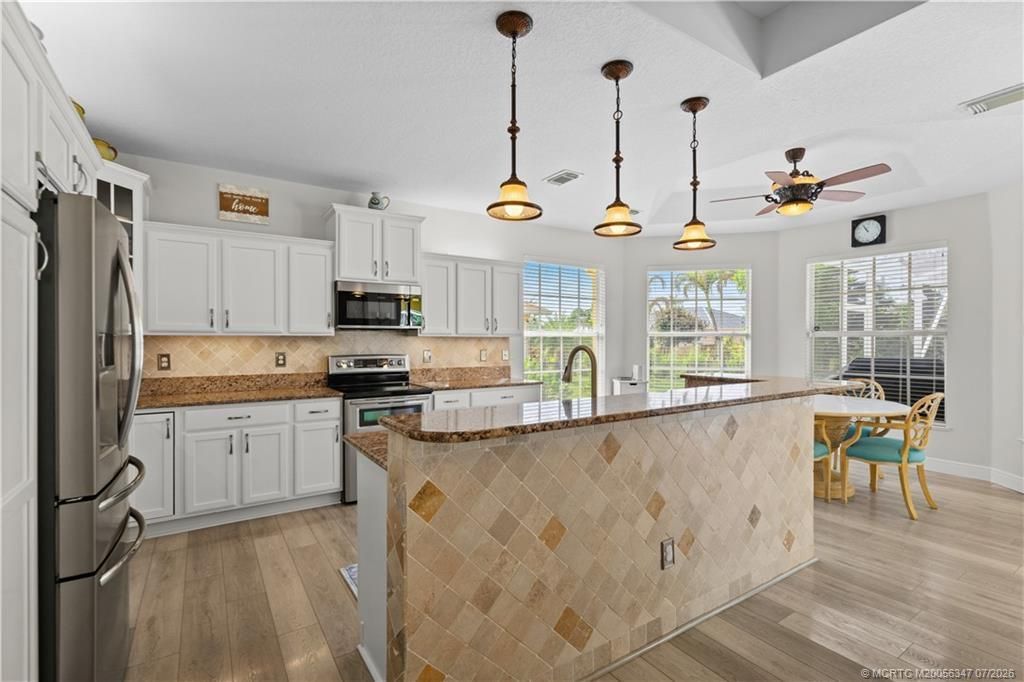 502 SE Majestic Terrace, Port Saint Lucie, FL 34983 Photo