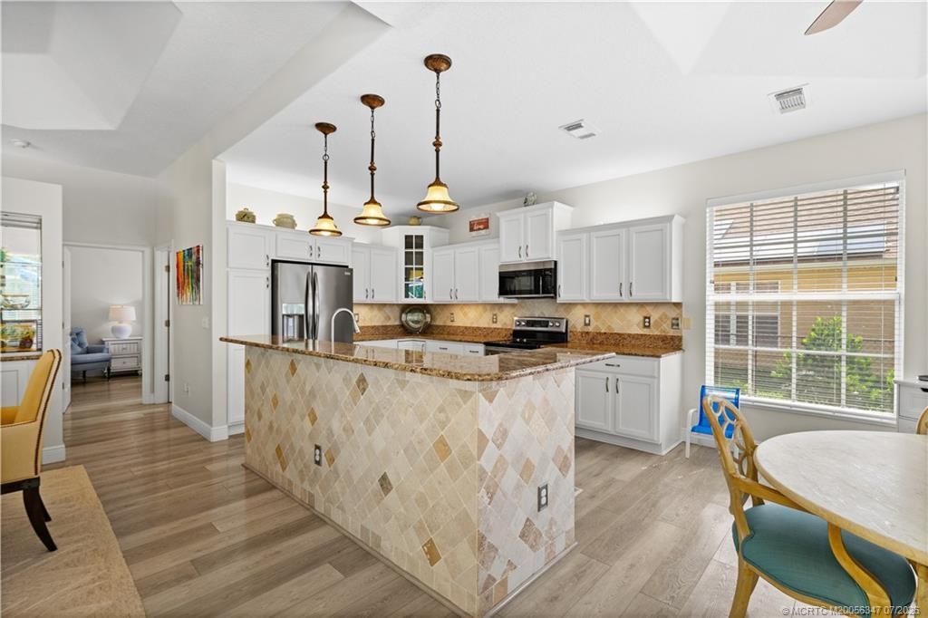 502 SE Majestic Terrace, Port Saint Lucie, FL 34983 Photo