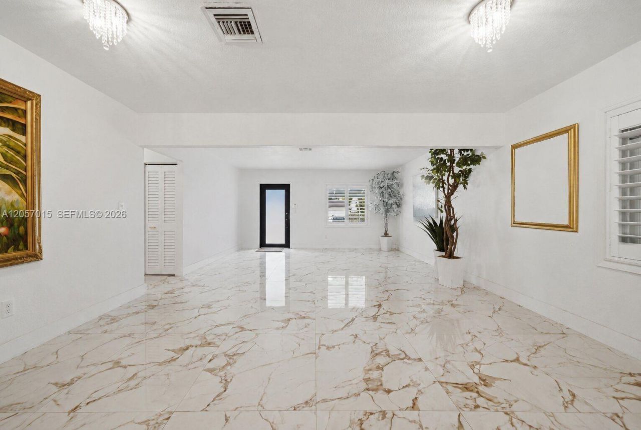 4261 SW 12th St, Miami, FL 33134 Photo
