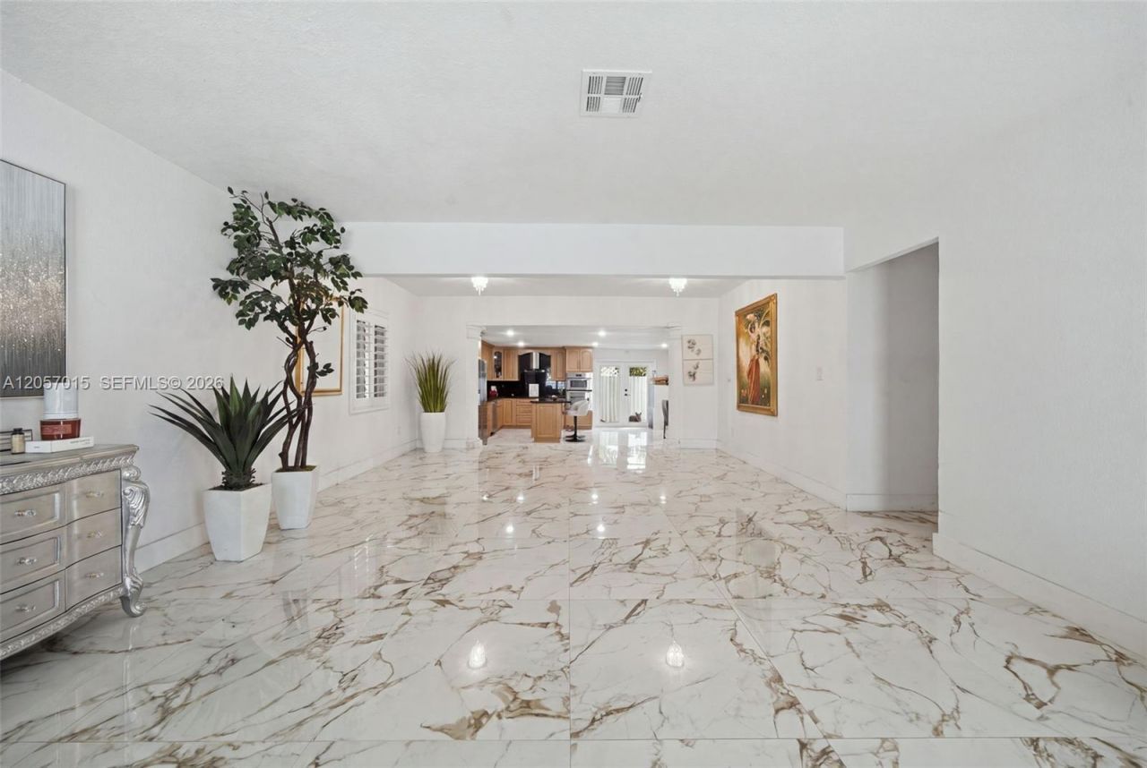 4261 SW 12th St, Miami, FL 33134 Photo