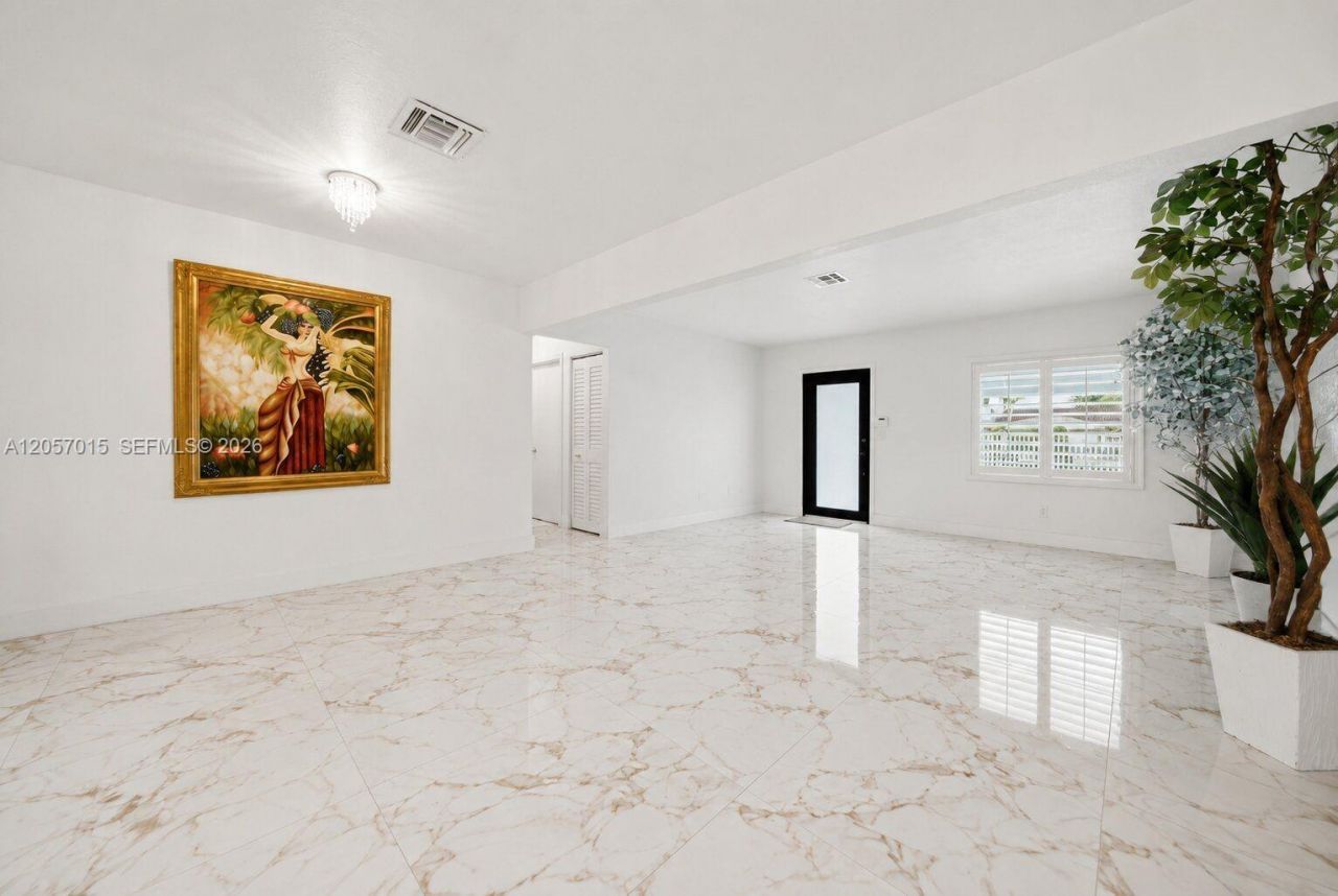 4261 SW 12th St, Miami, FL 33134 Photo