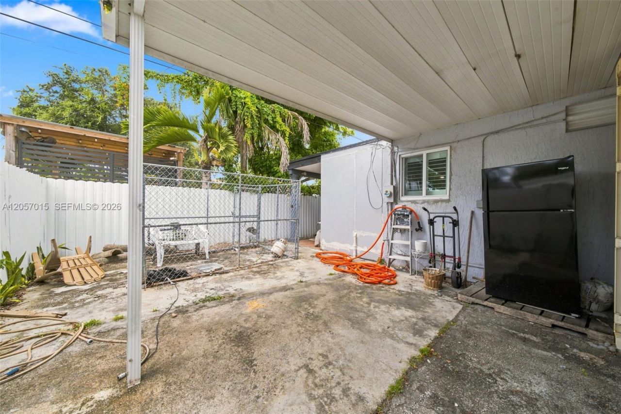 4261 SW 12th St, Miami, FL 33134 Photo