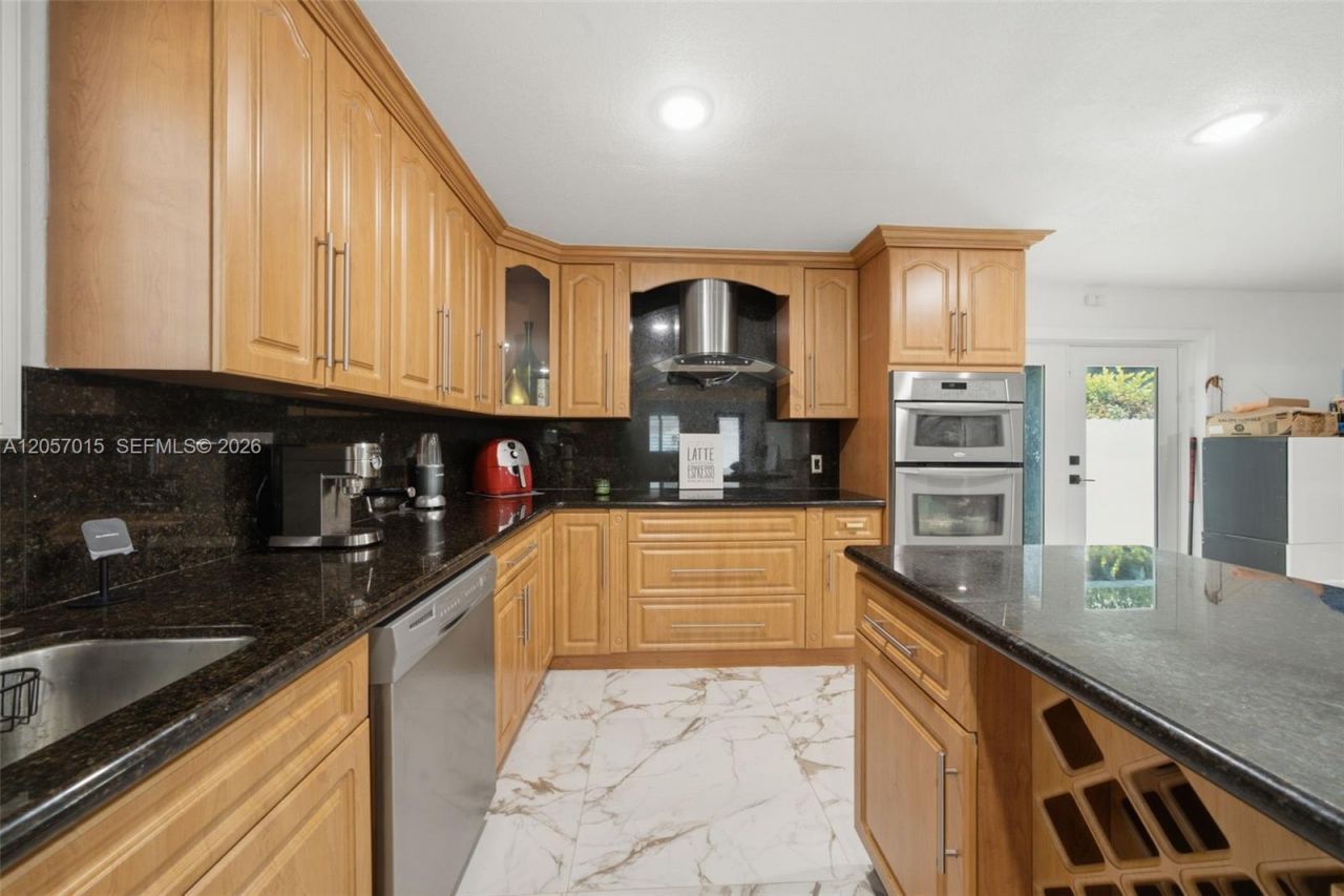 4261 SW 12th St, Miami, FL 33134 Photo