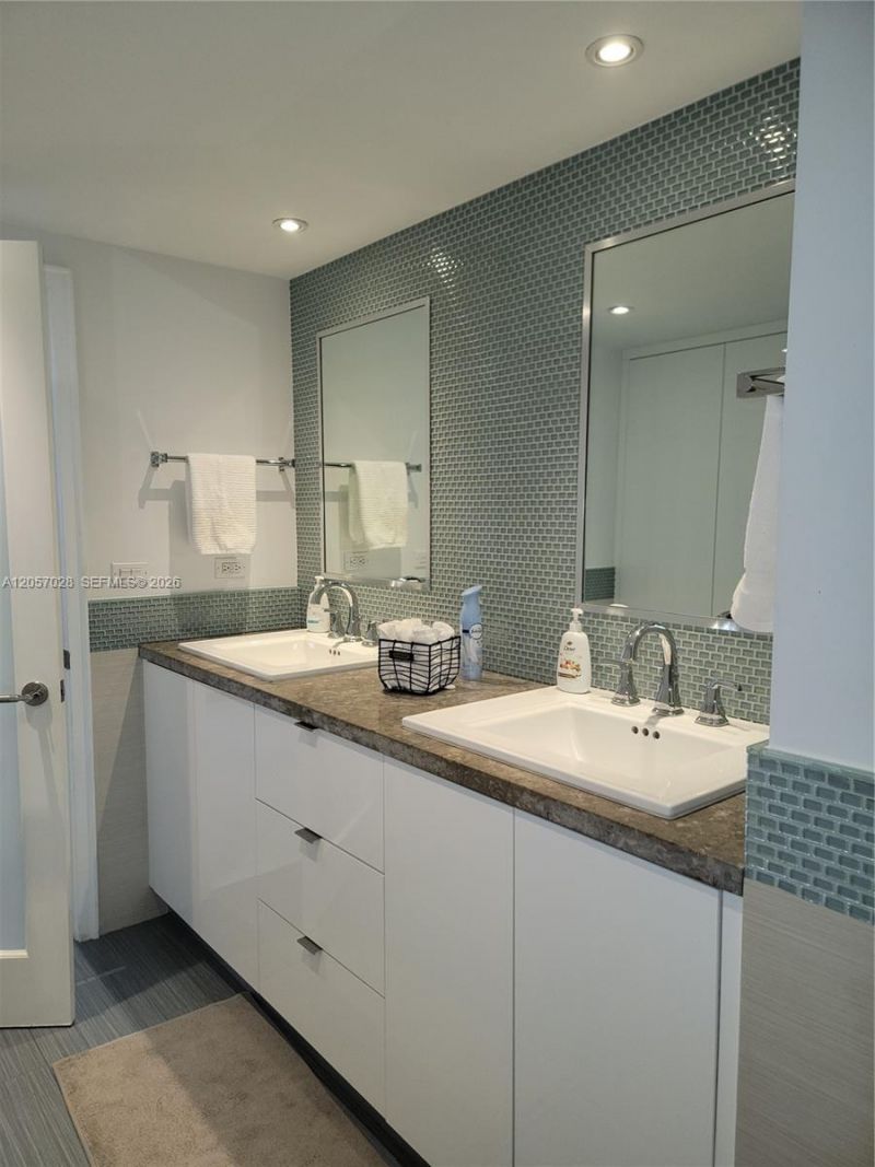 199 Ocean Lane Dr , Unit 1206, Key Biscayne, FL 33149 Photo
