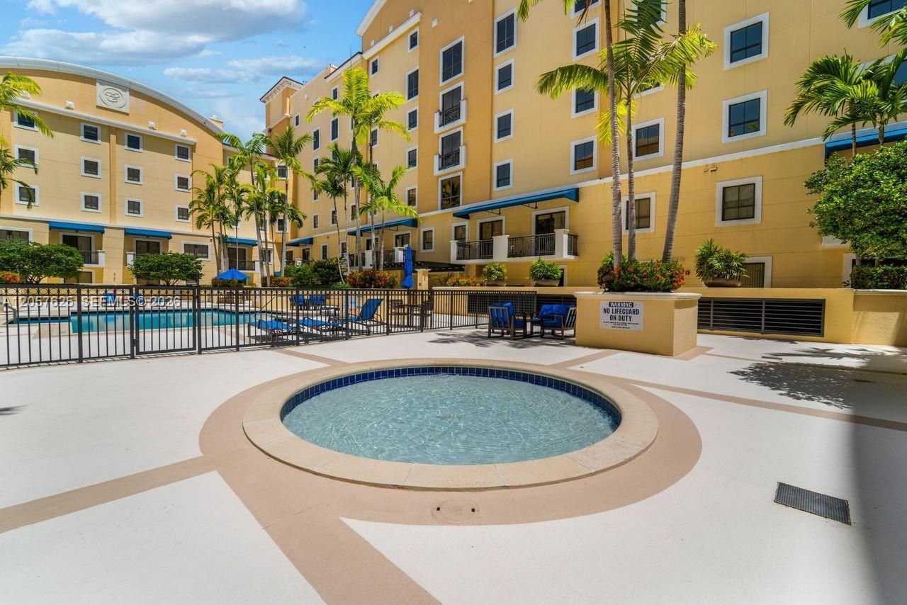 8395 SW 73rd Ave, Unit 412, Miami, FL 33143 Photo