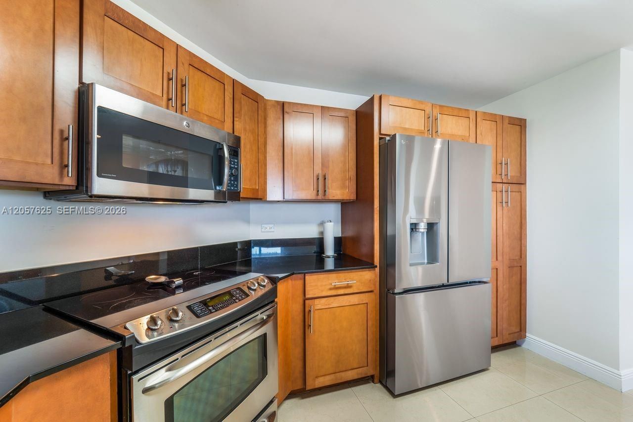 8395 SW 73rd Ave, Unit 412, Miami, FL 33143 Photo