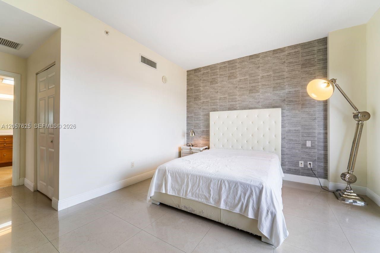 8395 SW 73rd Ave, Unit 412, Miami, FL 33143 Photo