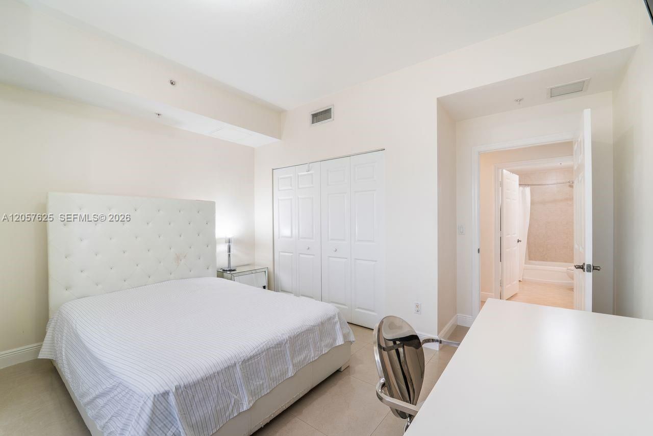 8395 SW 73rd Ave, Unit 412, Miami, FL 33143 Photo