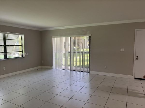 7965 SW 86th St , Unit 105, Miami, FL 33143