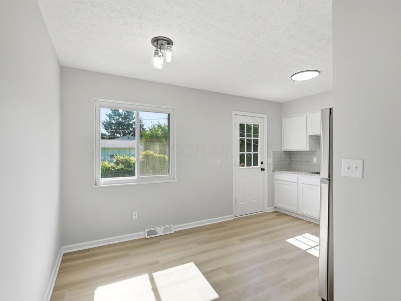 3532 Noe Bixby Road, Columbus, OH 43232 Photo 5