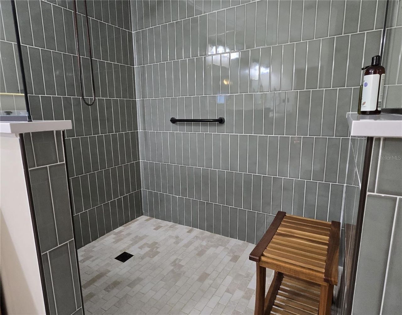 2723 Lake Grassmere Circle, Unit 910, Zellwood, FL 32798 Photo