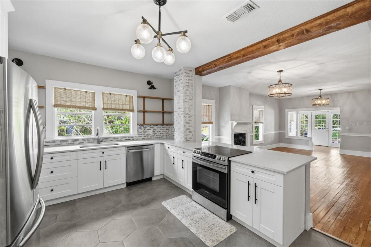 236 W North Street , Tampa, FL 33604 Photo