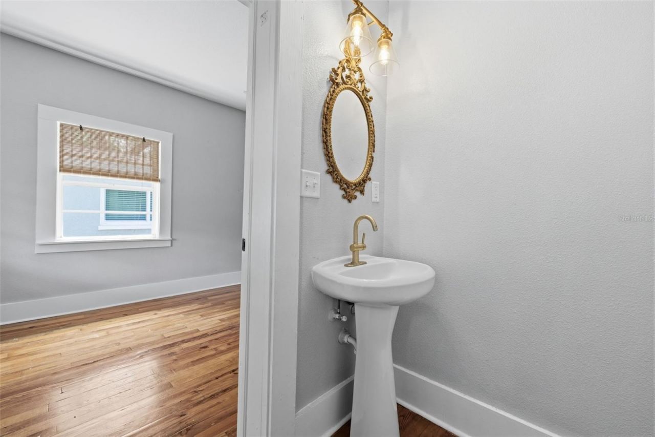 236 W North Street , Tampa, FL 33604 Photo