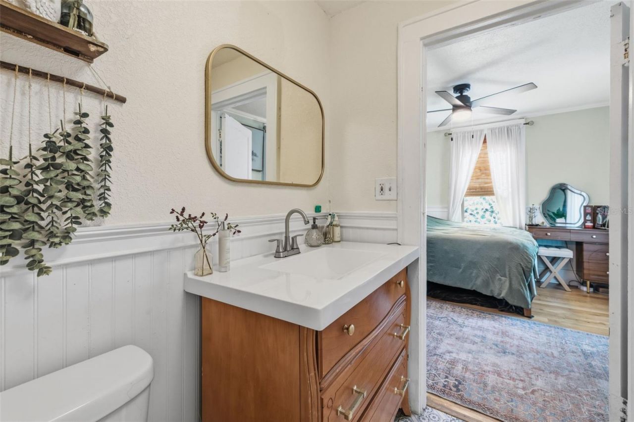 236 W North Street , Tampa, FL 33604 Photo