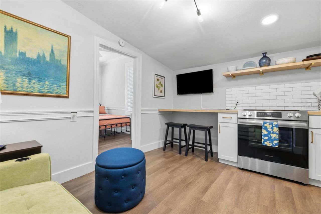 236 W North Street , Tampa, FL 33604 Photo