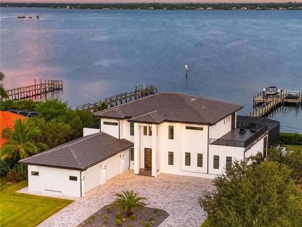 6390 River Club CT, NORTH FORT MYERS, FL 33917
