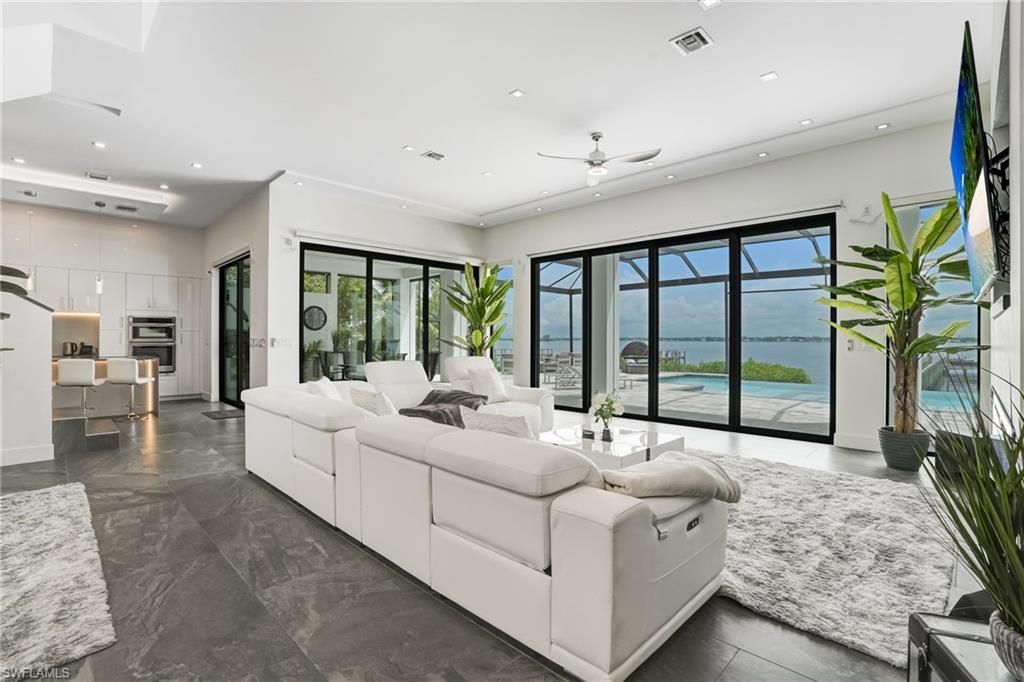 6390 River Club Ct , North Fort Myers, FL 33917 Photo