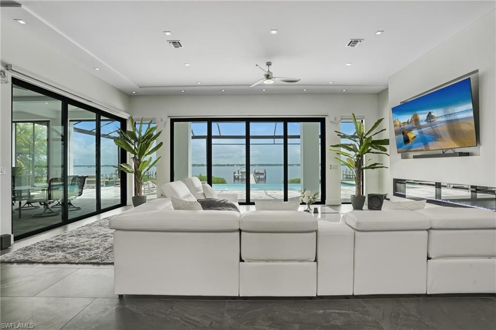 6390 River Club Ct , North Fort Myers, FL 33917 Photo