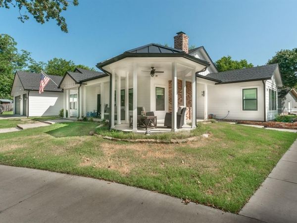 131 Lakeway Lane, Gun Barrel City, TX 75156