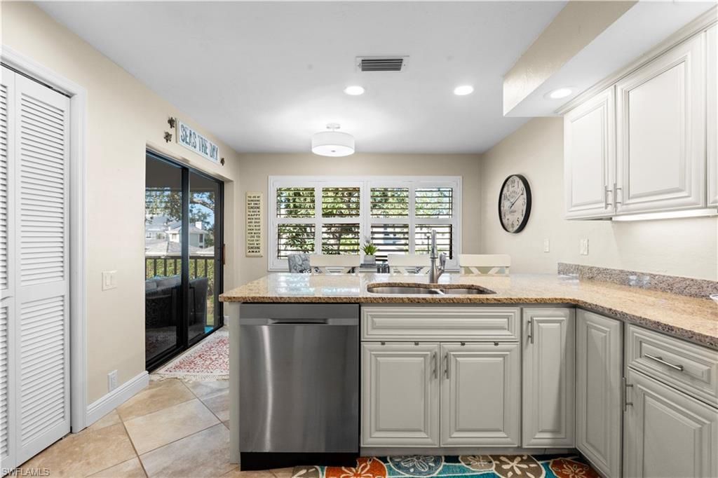 16330 Fairway Woods Dr , Unit 1705, Fort Myers, FL 33908 Photo