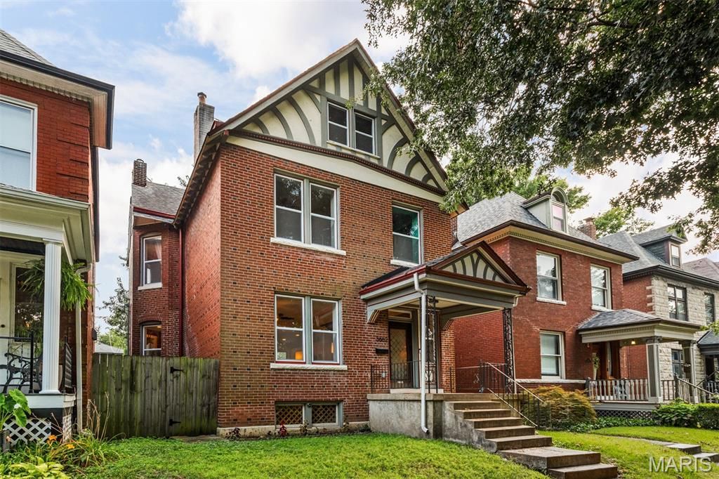 3662 Humphrey Street , Saint Louis, MO 63116 Main Photo