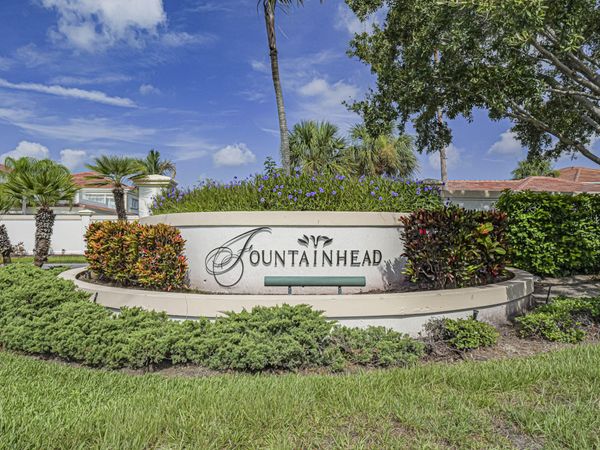 524 7th Square, Vero Beach, FL 32962