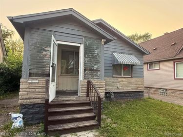 6063 Auburn Street , Detroit, MI 48228