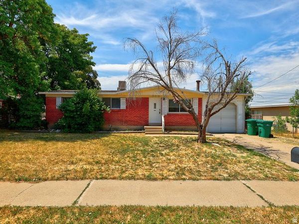225 N GREEN DR, Layton, UT 84041