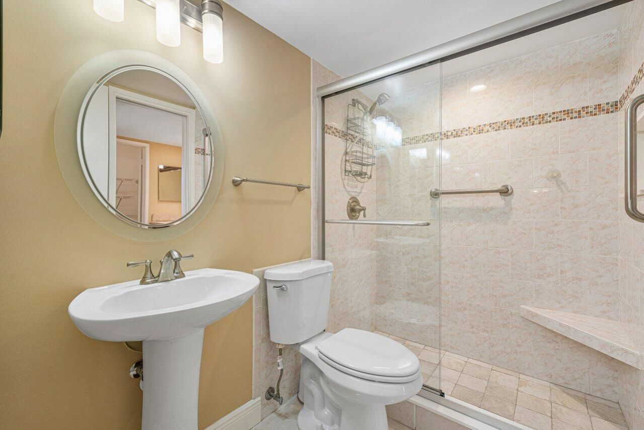 950 Egret Circle, Unit 5202, Delray Beach, FL 33444 Photo