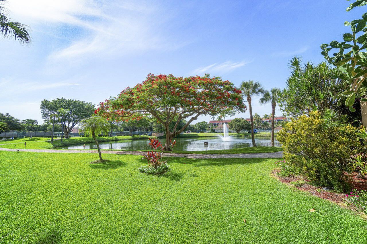 950 Egret Circle, Unit 5202, Delray Beach, FL 33444 Photo