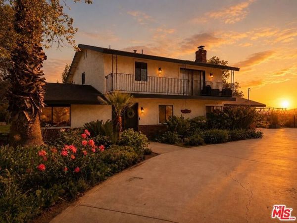31383 Overcrest Drive , Redlands, CA 92374