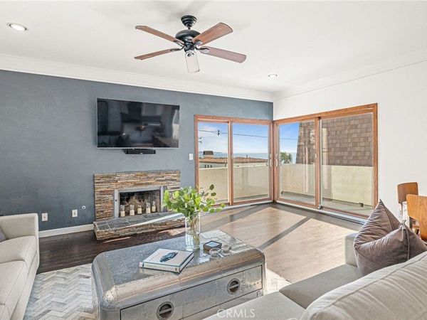 124 15th Street , Unit B, Manhattan Beach, CA 90266