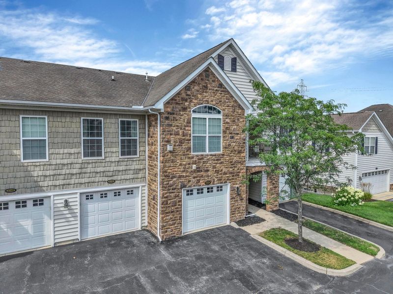 6252 Hudson Reserve Way, Unit 6252, Westerville, OH 43081 Photo 2
