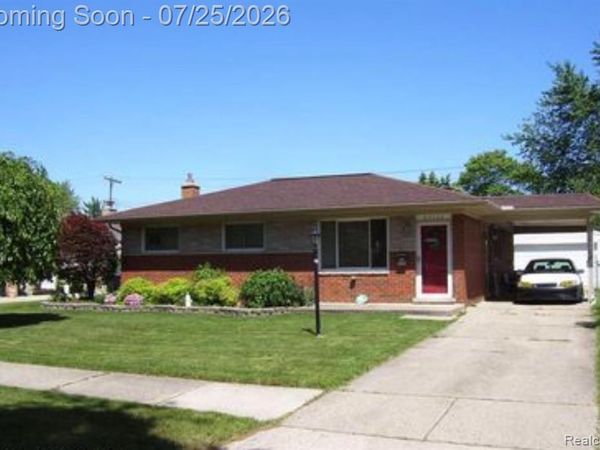25132 Saint Clement Drive, Warren, MI 48089